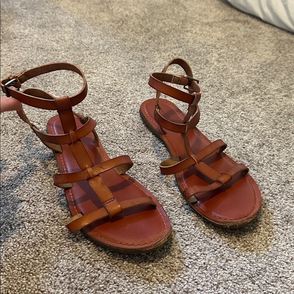 American Eagle Outfitters Tan Leather gladiator Sandals